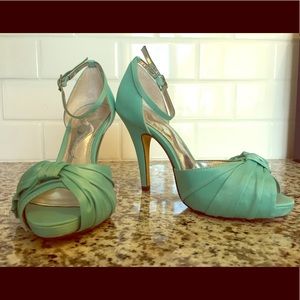 Nina Electra Bridal Pump Heel